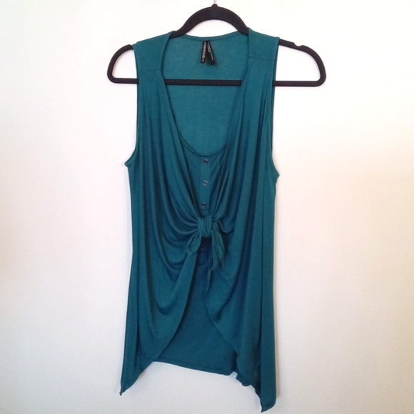 FoolerTop with Front Tie - Picture 2 of 6